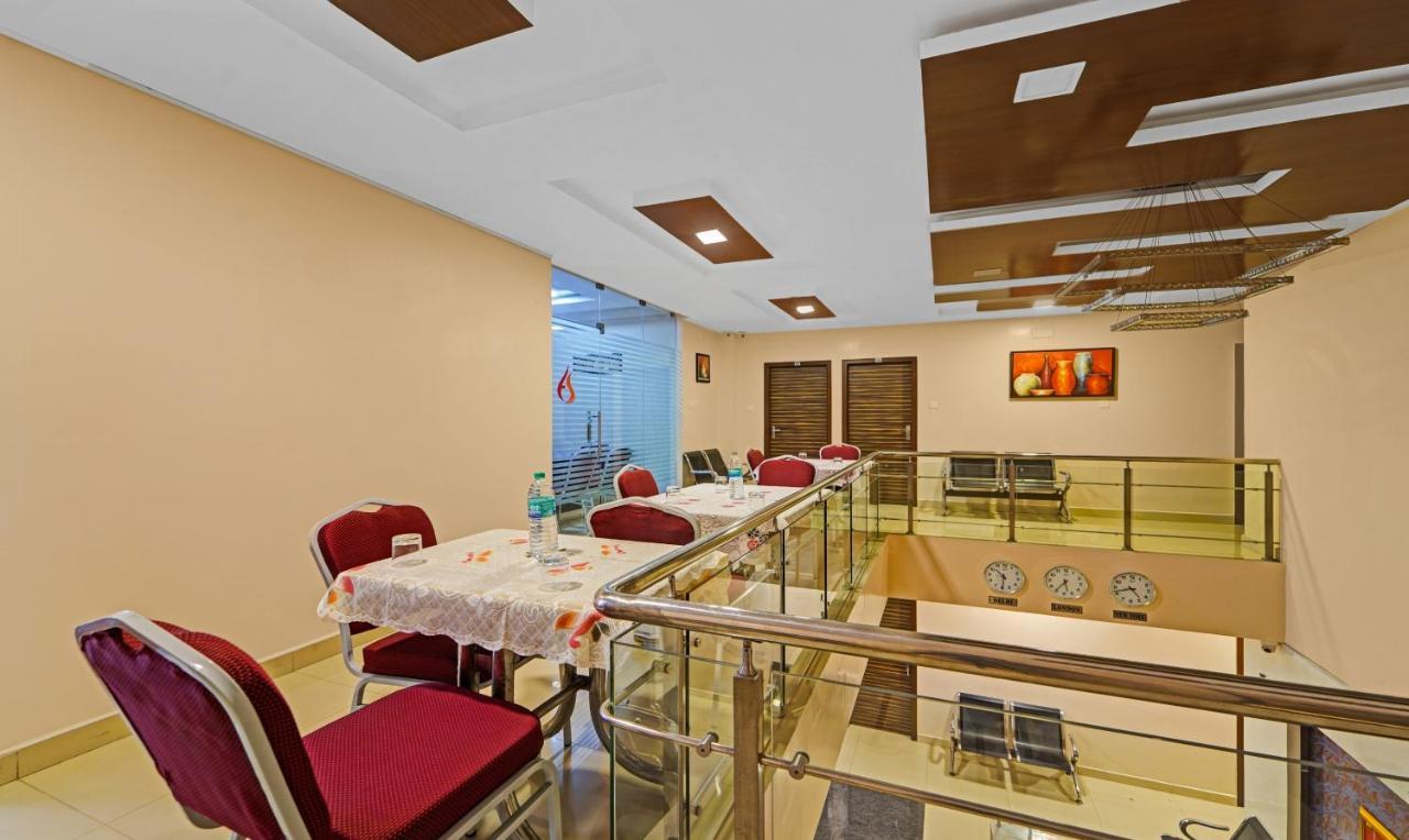 فندق شينايفي  Treebo Trend Aadvik Sai Residency المظهر الخارجي الصورة