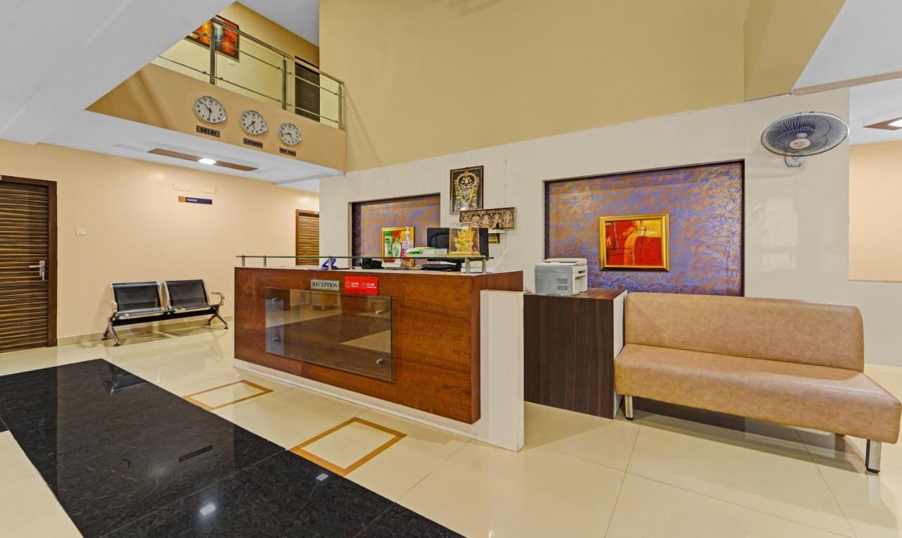 فندق شينايفي  Treebo Trend Aadvik Sai Residency المظهر الخارجي الصورة